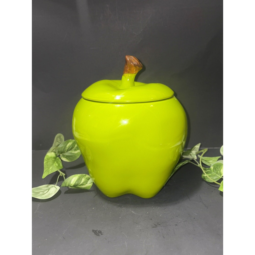 X-Large Green Apple Cookie Jar by Doranne of California J 111 USA 1950s 11"
